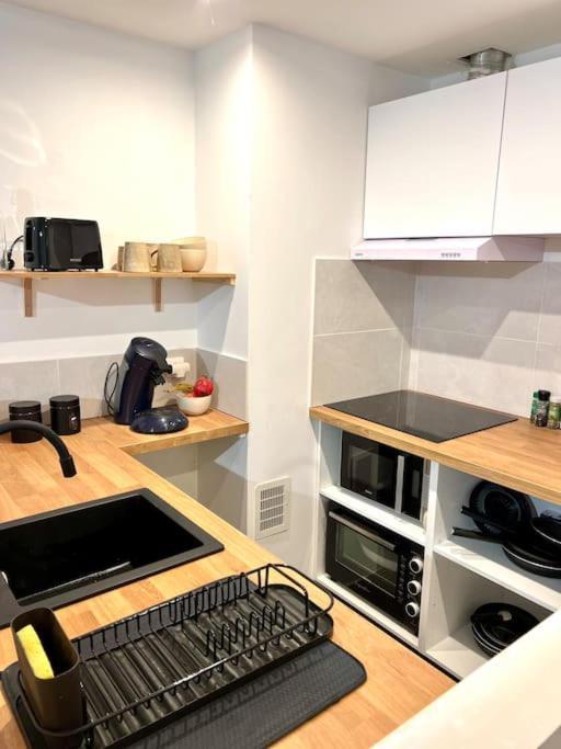 Le Jeanne, Appartement En Duplex Proche Forteresse Et Centre Ville Chinon Bagian luar foto