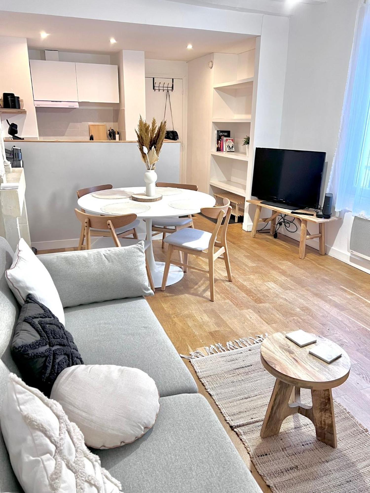 Le Jeanne, Appartement En Duplex Proche Forteresse Et Centre Ville Chinon Bagian luar foto