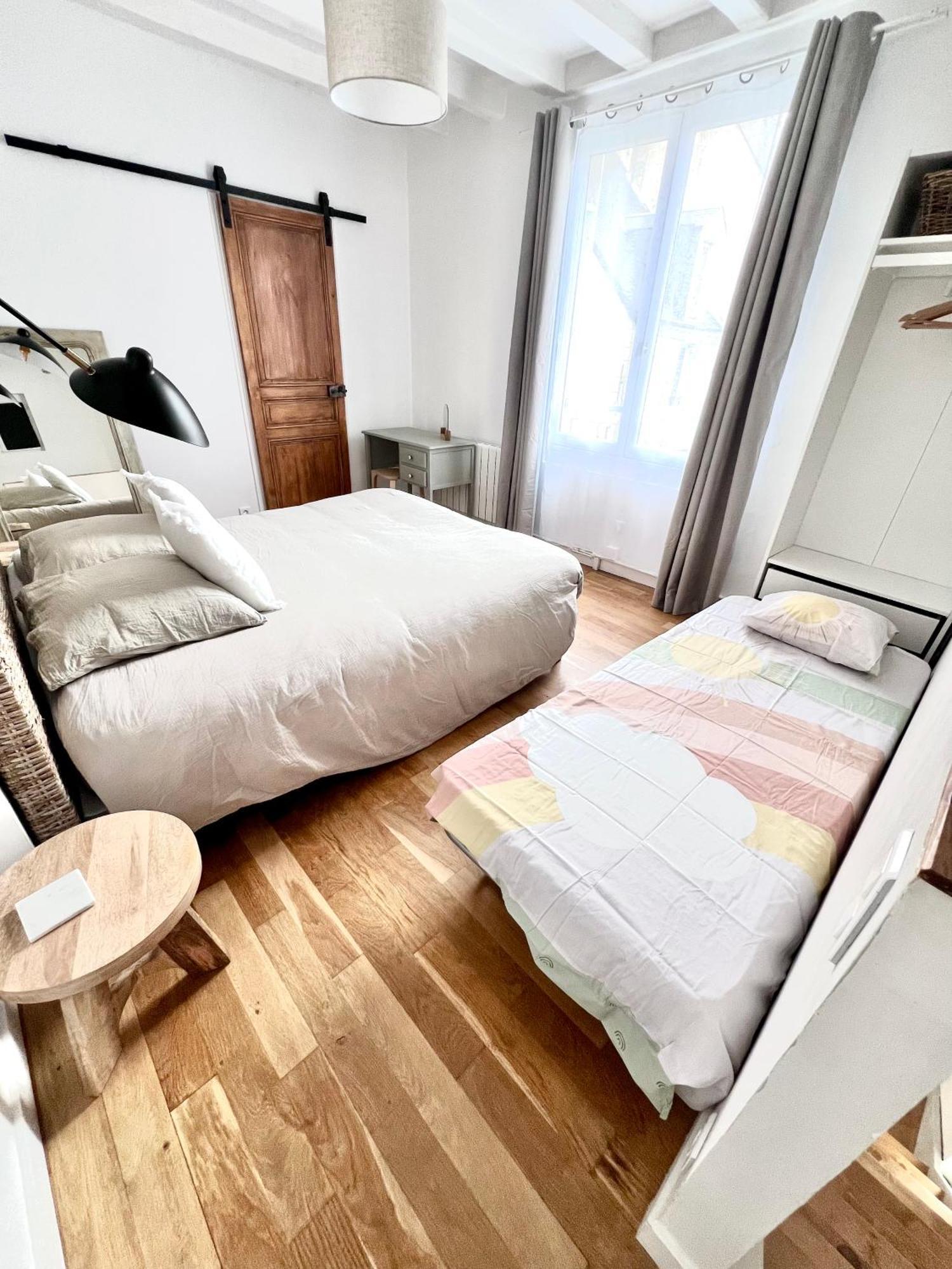 Le Jeanne, Appartement En Duplex Proche Forteresse Et Centre Ville Chinon Bagian luar foto